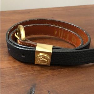Navy Dooney & Bourke leather belt